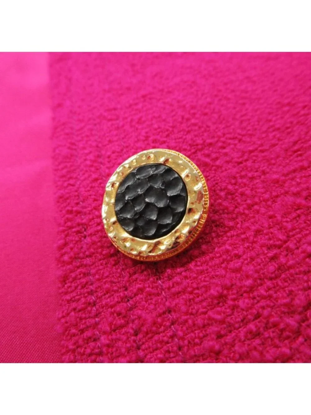 Chanel Collarless Jacket Tweed Gold Button Cropped Front Opening Lined Pink